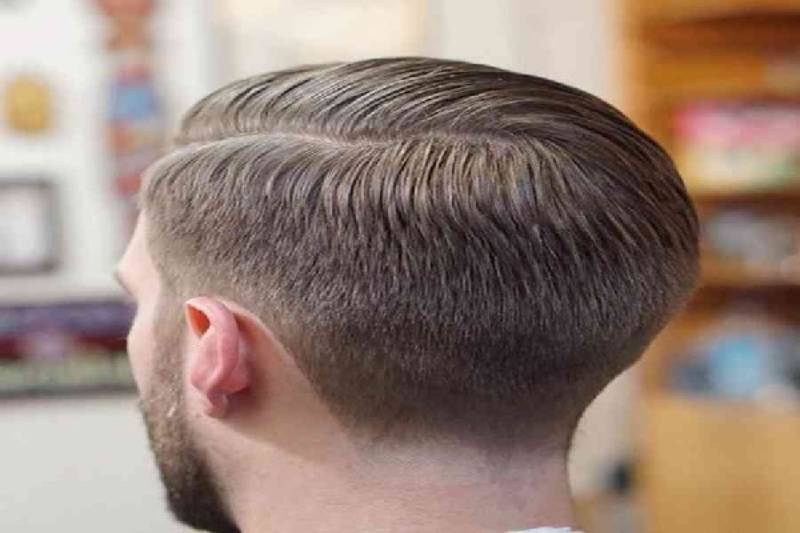 Tóc hai mái kết hợp với kiểu taper fade