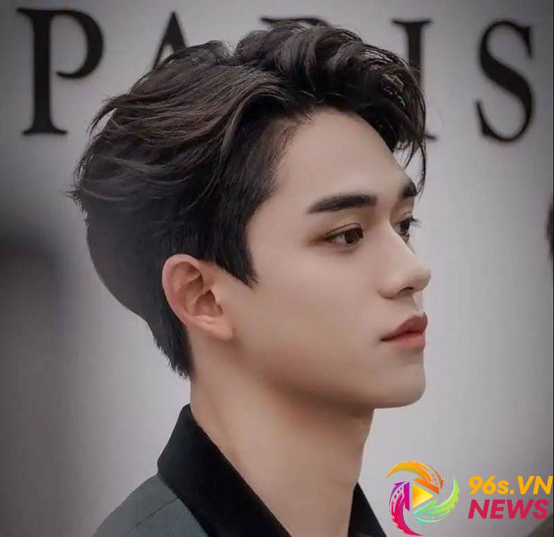 Tóc side part với sóng nhẹ