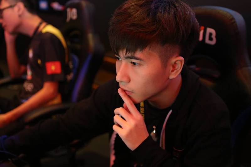 Hành trình đến với nghề Streamer của MeoU