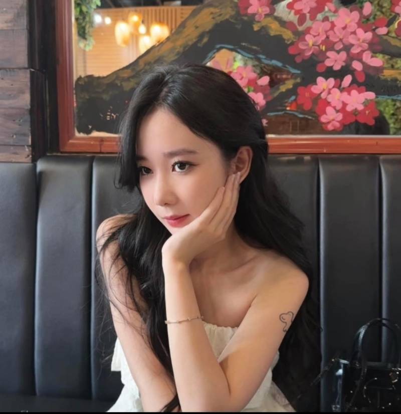 Hanakoishi từng dính vào một số lùm xùm