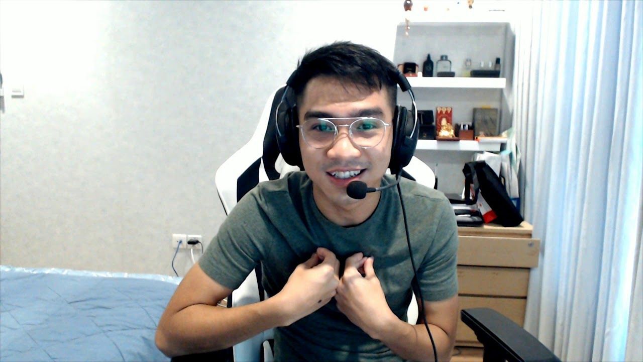 Pewpew tên thật là Hoàng Văn Khoa