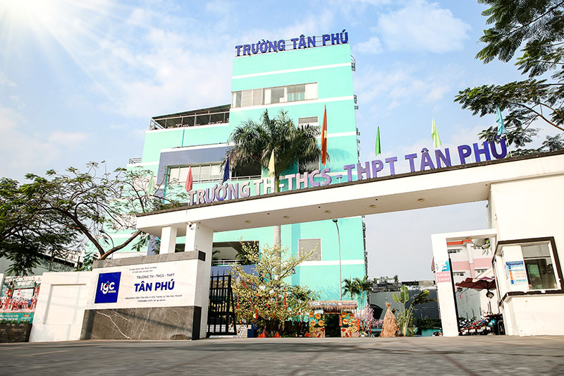 Trường Trung học nội trú Tân Phú