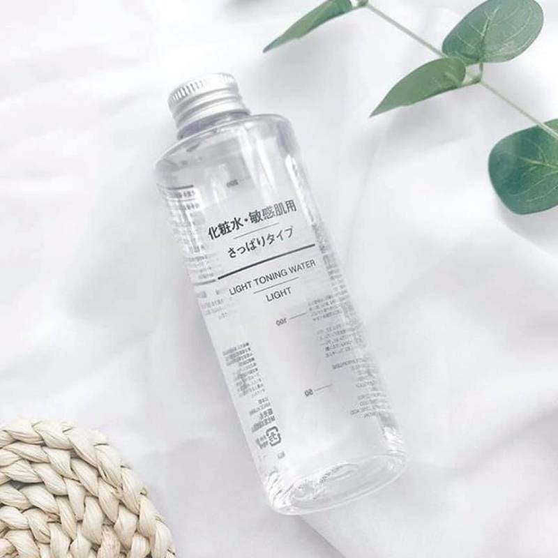 Toner Muji Light Toning Water