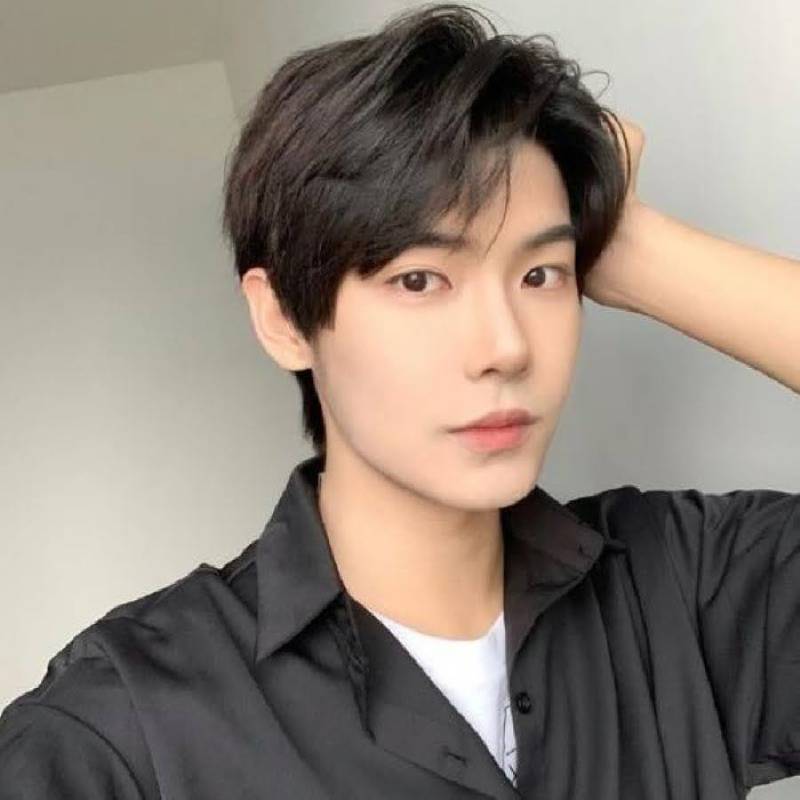 Kiểu tóc 6/4 nam undercut