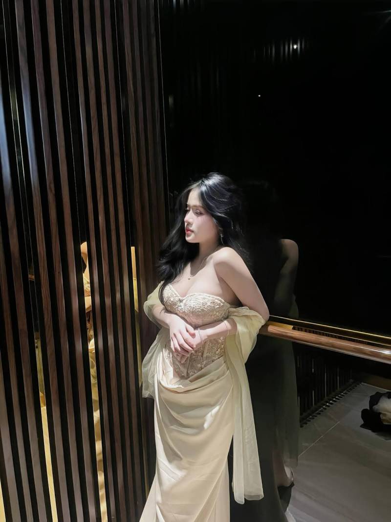 Hot girl phố đi bộ 2008 đã tận dụng tốt mạng xã hội để xây dựng một hình ảnh cá nhân