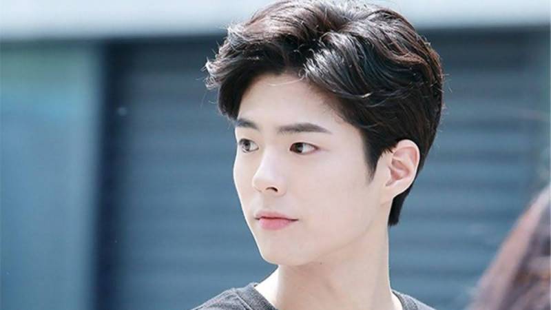 Kiểu tóc uốn nam 7/3