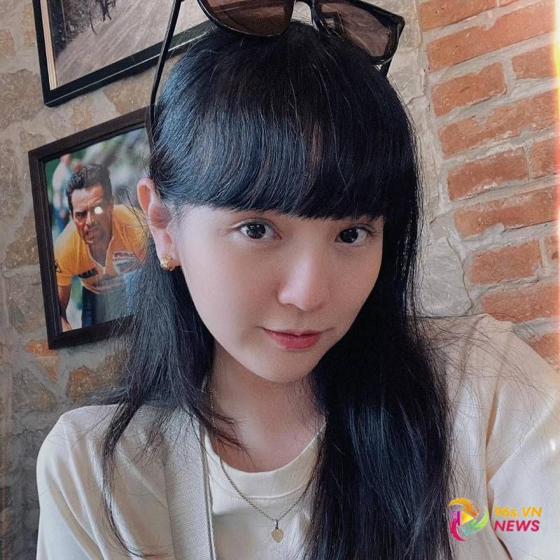 Hải Tú ngày xưa – Từ mẫu ảnh tự do đến nghệ sĩ trẻ