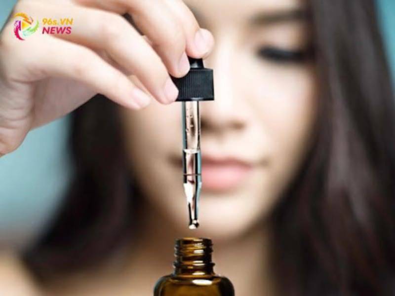 Top 10 serum trị mụn tốt nhất hiện nay