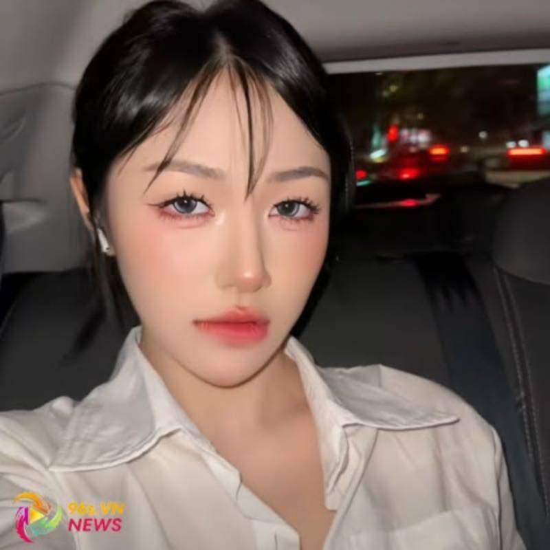 Trần Hà Linh gây sốt với clip mới